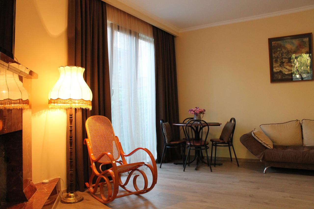 House 41 Bed and Breakfast Τυφλίδα Εξωτερικό φωτογραφία